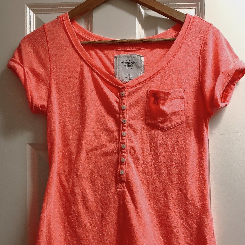 Abercrombie & Fitch Coral T-shirt with Pocket